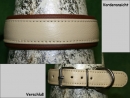 No. 82 Unterlegtes Lederhalsband